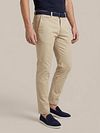 Suitable Chino Peano Twill Beige Model / Detail