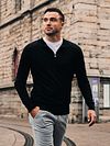 Suitable Crew Zip Merino Black Model / Voorkant with Bram