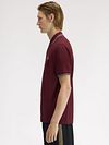 Fred Perry Polo Twin Tipped M3600 Röd 08B Model / Zijkant