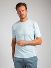 Suitable Respect T-shirt Jim Lichtblauw Model / Voorkant met Stefan