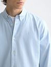 Scotch and Soda Core Oxford Overhemd Lichtblauw Model / Voorkant