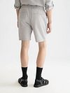 Scotch and Soda Fave Bermuda Greige Model / Achterkant