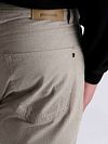 Spodnie Pierre Cardin Lyon Tapered z nadrukiem w kolorze greige Model / Detail