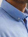 State Of Art Essentials Oxford Hemd Blau Model / Detail
