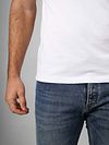 Suitable Vitaru T-Shirt de cuello en V profundo blanco (pack de 6) Model / Detail
