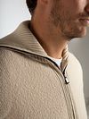 Suitable Deep Zip Pullover z gotowanej wełny, ecru Model / Detail