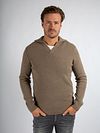 Suitable genser Riva Knit Taupe Model / Voorkant med Stefan