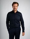 Suitable Shirt Extra Long Sleeves Twill Navy Model / Voorkant with Stefan