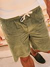 Szorty Suitable Detroit Cord Short w kolorze zielonym Model / Sfeerbeeld