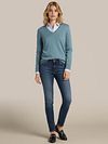 Steppin' Out Women Pullover Cotton Cashmere V-Neck Sage Model / Voorkant