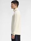 Sweter Fred Perry z półzamkiem błyskawicznym ecru 46A Model / Zijkant
