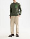 Sweter Scotch and Soda z logo w oliwkowej zieleni Model / Voorkant