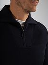 Sweter Suitable Tias Cooldry Knit z zamkiem half zip, w kolorze granatowym Model / Detail