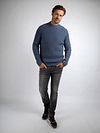 Sweter Suitable z gotowanej wełny w kolorze niebieskim Model / Voorkant z Stefan