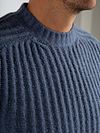 Sweter Suitable z gotowanej wełny w kolorze niebieskim Model / Sfeerbeeld