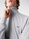 Sweter Lacoste z zamkiem w jasnoszarym kolorze Model / Detail