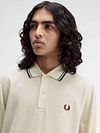 Fred Perry Langarm-Poloshirt Ecru Z46 Model / Detail