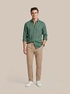 Steppin' Out chino Chicago in lino beige Model / Voorkant