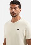 T-Shirt Jacquard No-Excess en color ecru Model / Detail