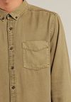Koszula Dstrezzed Garment Dyed Tencel Khaki Model / Detail