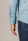 State Of Art Hemd Poplin Dandelion Blau Model / Detail
