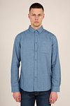 KnowledgeCotton Apparel Shirt Blue Model / Voorkant