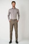 Camisa Desoto Timeless Elegance Print Beige Model / Voorkant