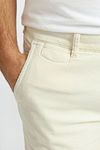Suitable Chino Plato Corduroy Off White Model / Detail