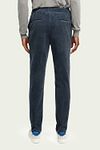 Scotch and Soda Warren Corduroy Broek Donkerblauw Model / Achterkant