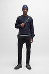 Maglione BOSS Anion Navy Model / Sfeerbeeld