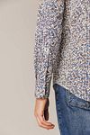 Camicia State of Art in popeline con stampa blu e rossa Model / Detail