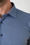 Camicia Desoto Kent con stampa blu scuro Model / Detail