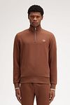 Fred Perry Half Zip Trui Whisky Bruin Model / Voorkant