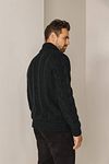 Gilet State of Art in lana mix con intreccio heavy cable verde scuro Model / Zijkant