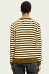 Scotch and Soda Sweater Donkergroen Model / Achterkant
