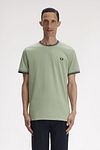 Fred Perry Twin Tipped T Shirt Green S23 Model / Voorkant