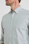 McGregor Koszula Poplin w paski – szałwiowa zieleń Model / Detail