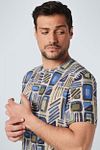 No Excess T-Shirt con estampado azul Model / Detail