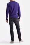 King Essentials The John Pullover Merino Purple Model / Achterkant