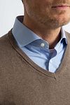 Steppin' Out Jersey de algodón y cachemira con cuello en V taupe mélange Model / Detail