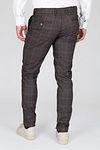Suitable Chino Pico a quadri marrone Model / Achterkant con Emiel