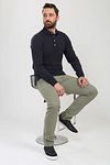 Suitable Chino Sartre Oxford Vert Olive  Model / Voorkant