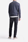 KING Essentials The John Pullover Merino w kolorze antracytowym Model / Achterkant
