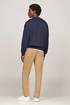 Tommy Hilfiger Jersey Essential Azul Marino Model / Achterkant
