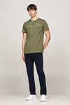 Tommy Hilfiger T-shirt Logo Vert Olive Model / Voorkant