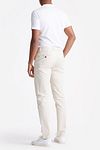 King Essentials The Harry Chino Ecru Model / Achterkant