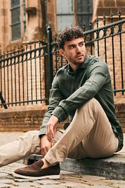 Suitable Plato Chino Khaki