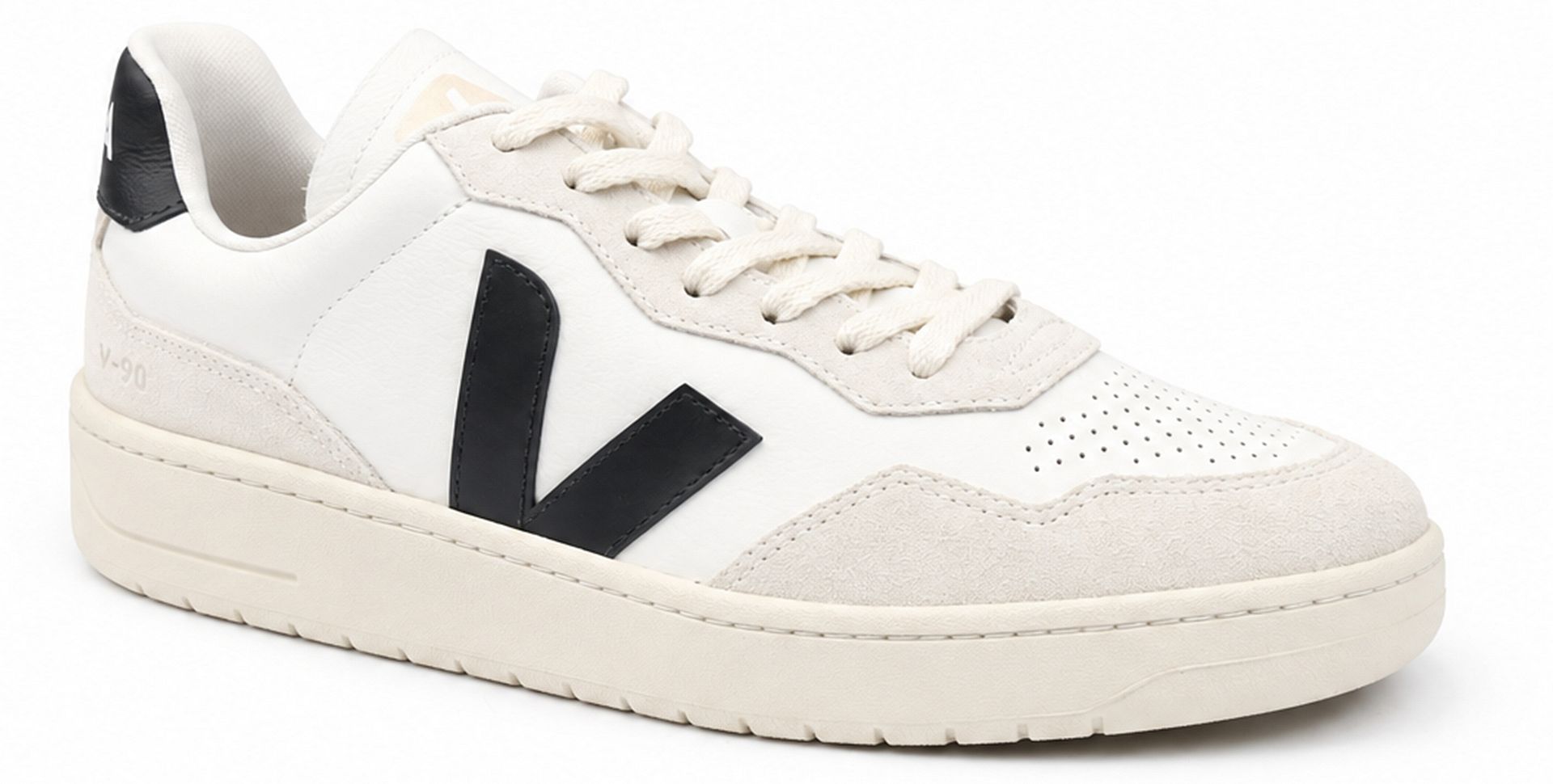 Veja Sneakers V-90 Vit Off-White Svart herr
