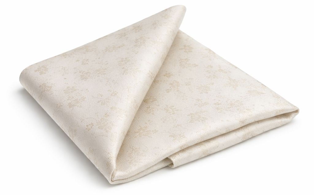 Suitable Silk Pocket Square Flower Off White order online | PO26-04 | Suitable Greece