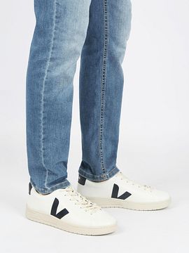 Veja Sneakers Urca Navy UC0703174-White with Nautico order